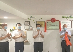 大力弘揚勞模精神、勞動精神、工匠精神